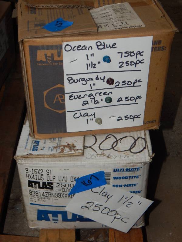 lot 167 image: Neoprene Washer screws Clay, Ocean Blue, Burgandy, Evergreen, Clay color, various lengths