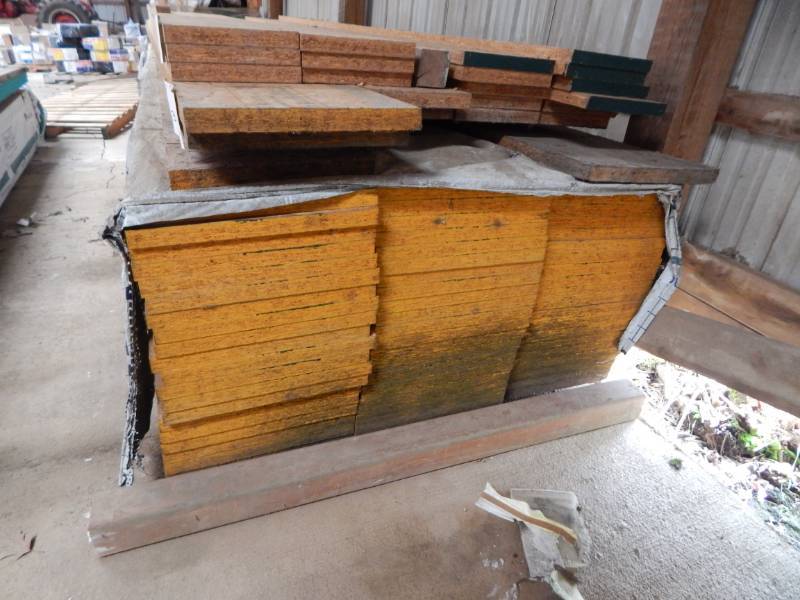 lot 181 image: Rimboard 16 high x 16 long