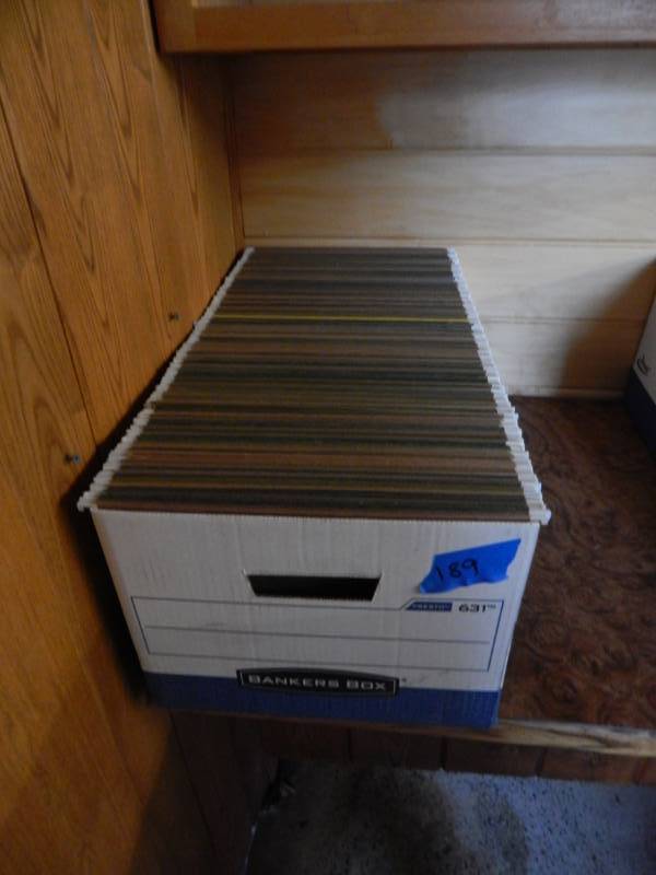 lot 189 image: Lot of hanging file folders