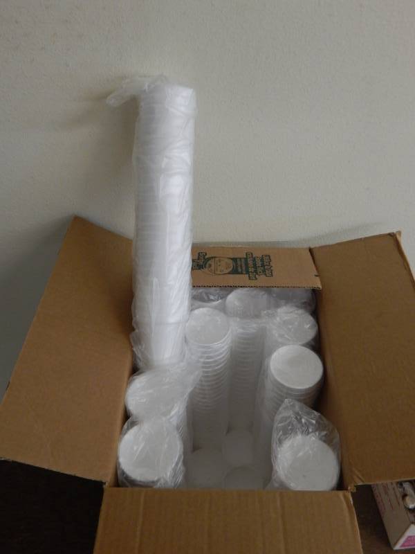 lot 205 image: 8 oz styrofoam cups
