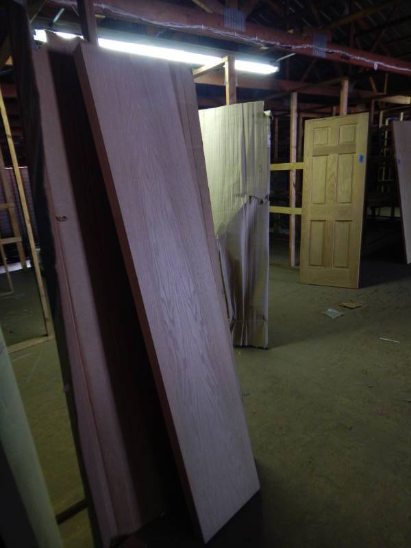 lot 250 image: 50 x 68 Oak Bifold