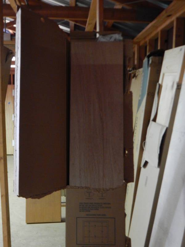 lot 263 image: 26 x 68 Luan Bifold