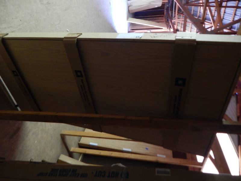 lot 273 image: 30 x 68 Oak Right Hand Prehung