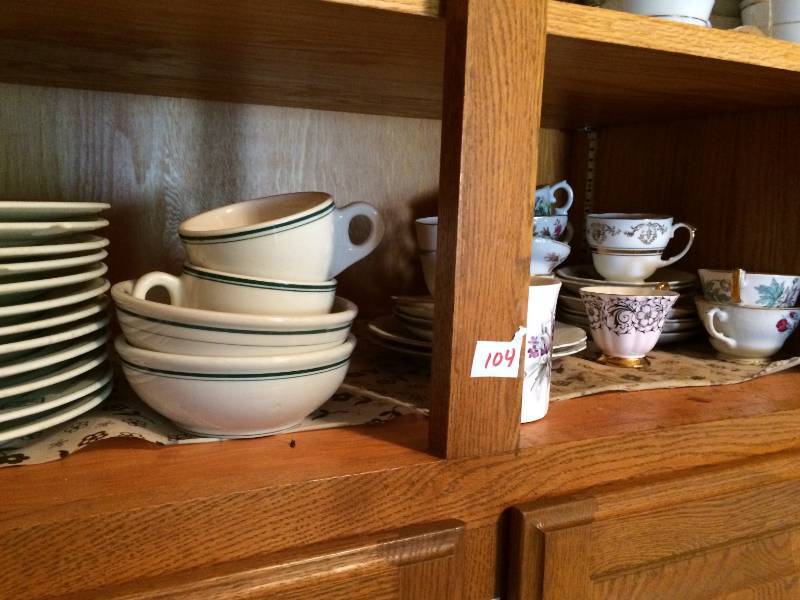 lot 104 image: China Dishware
