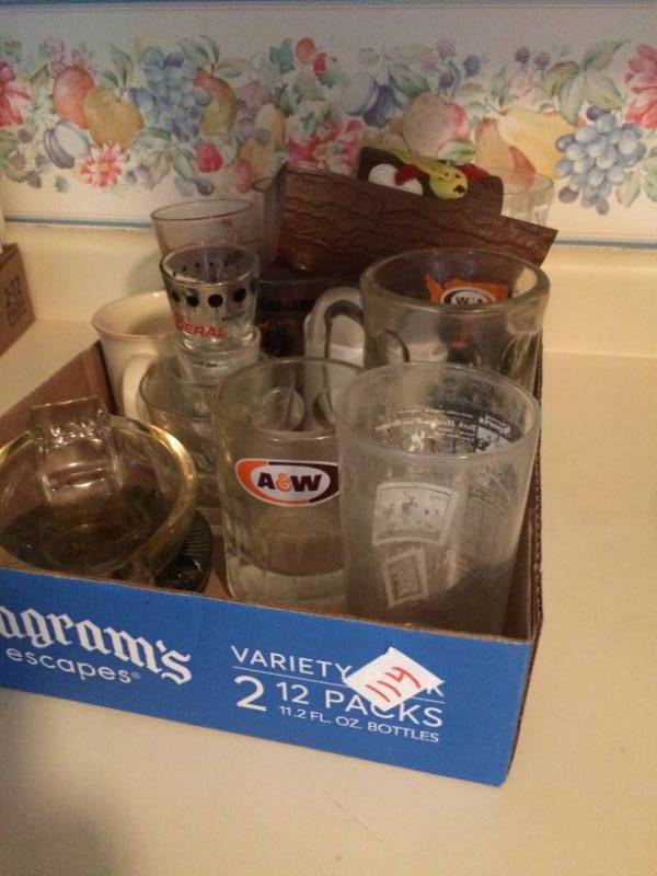lot 114 image: Various Glass Mugs, Ashtrays and More
