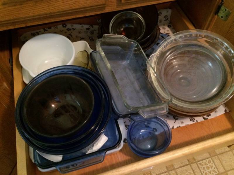 lot 122 image: Assorted Pyrex & Glass Bakeware