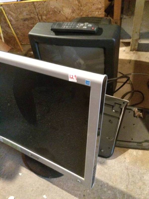 lot 129 image: Gateway Computer Monitor, Keyboards, and More