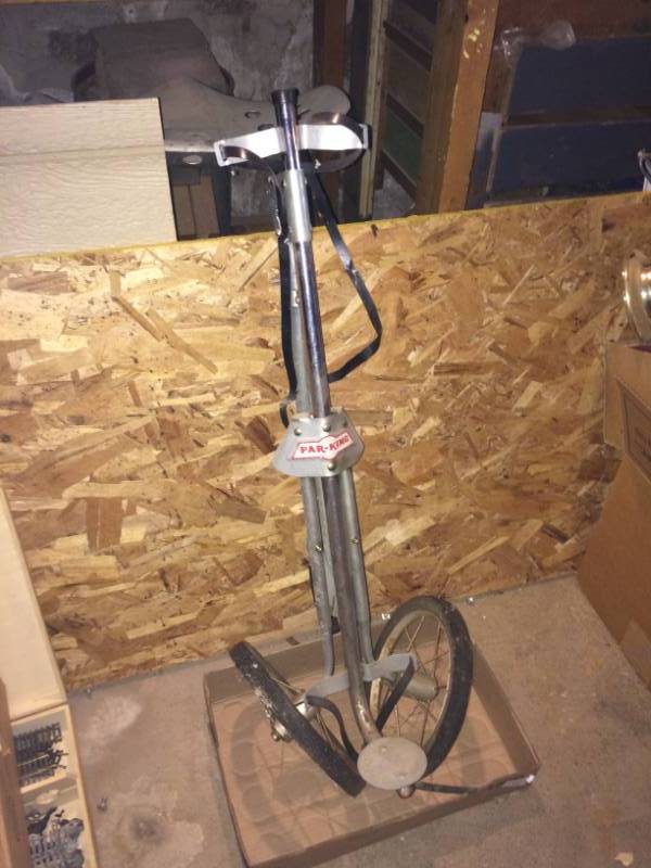 lot 148 image: Vintage Golf Caddy