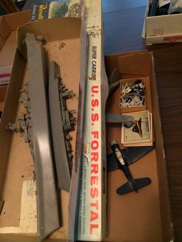 lot 27 image: Naval Ship Models