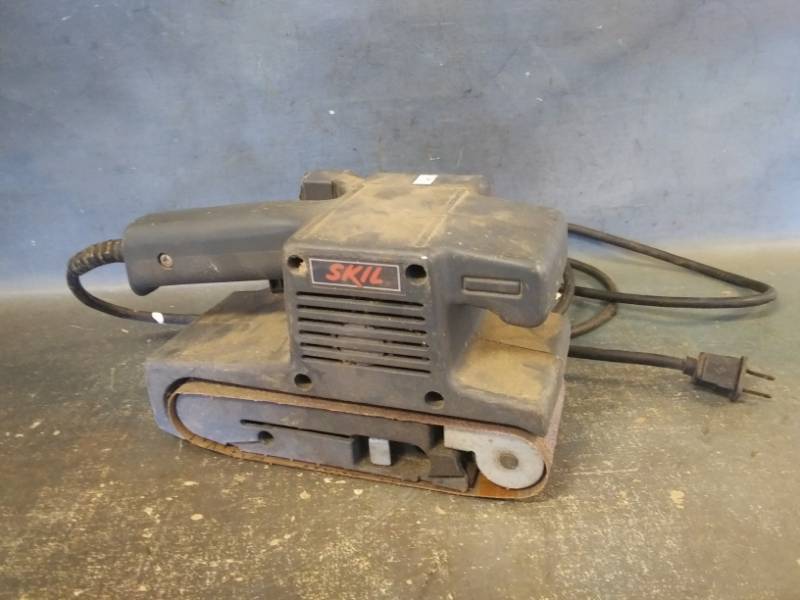 lot 13 image: Power Sander