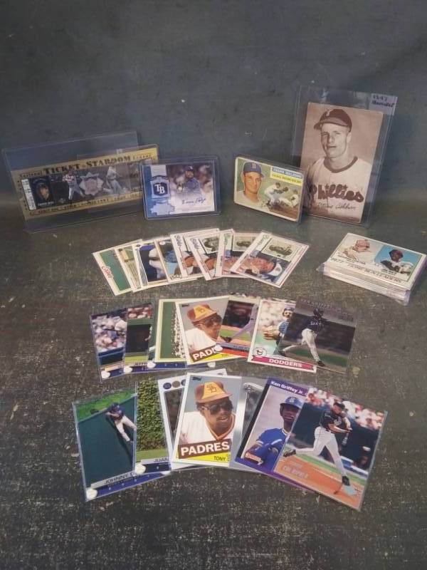 lot 18 image: Baseball Cards 1940s to 2000s with 1947 Exhibit Richie Ashburn Card