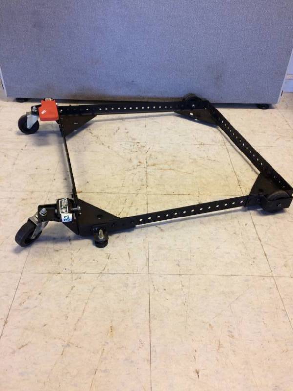 lot 32 image: Adjustable Universal Mobile Base