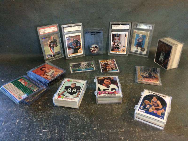 lot 40 image: Sports Card Collection 1950s-2000s with Rose Rookie Coin, Dickerson Rookie and MORE
