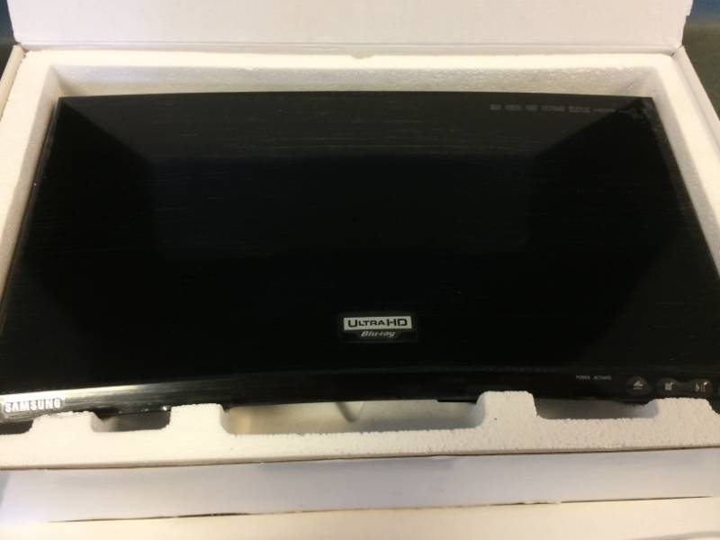 lot 57 image: Samsung Blu Ray DVD Player