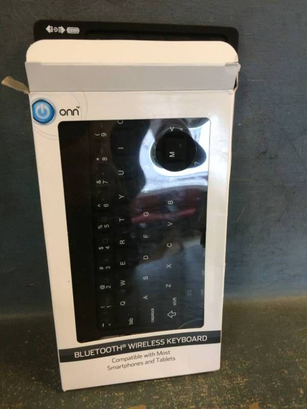 lot 74 image: Wireless Keyboard