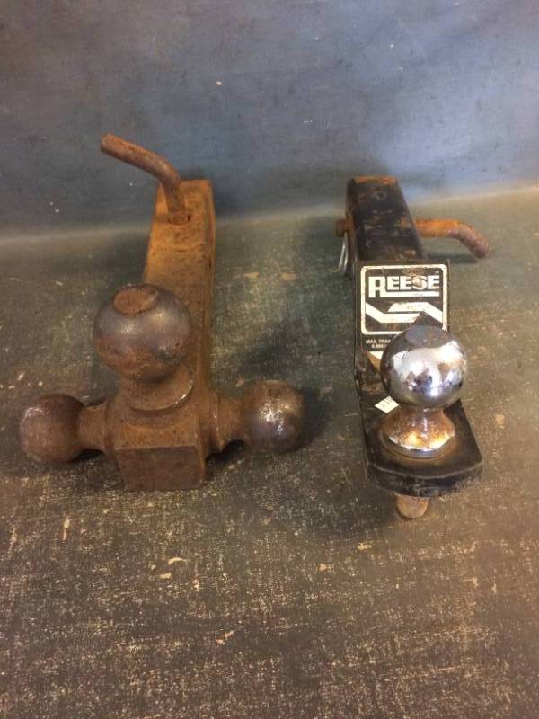 lot 75 image: Ball Mounts