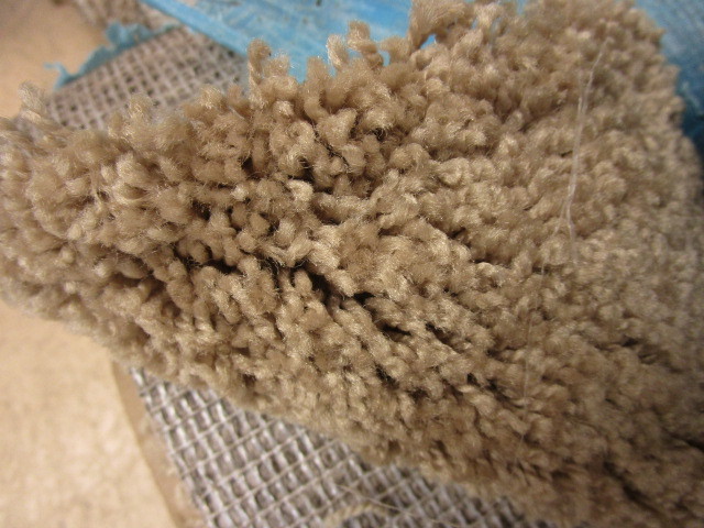 lot 702 image: NEW CARPET
