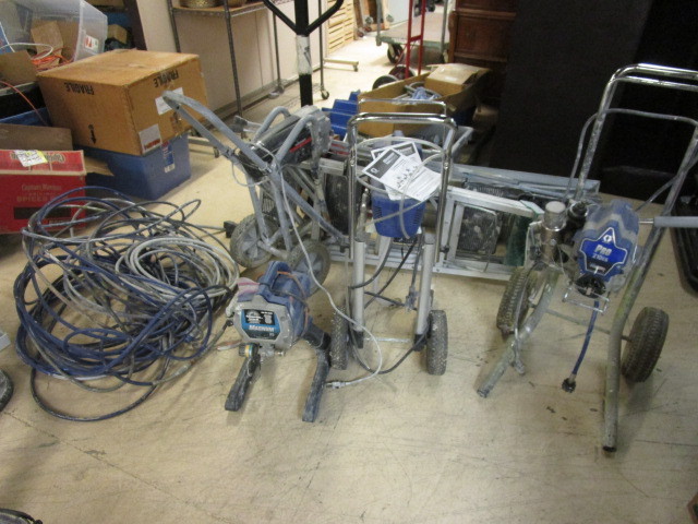 lot 708 image: PAINT SPRAYERS AND HOSES