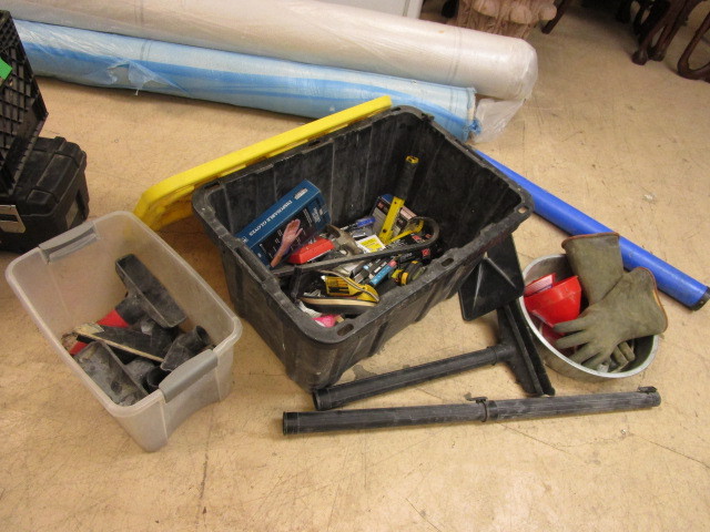 lot 738 image: VACUUM ACCESSORIES, PROFESSIONAL STAPLERS AND MORE