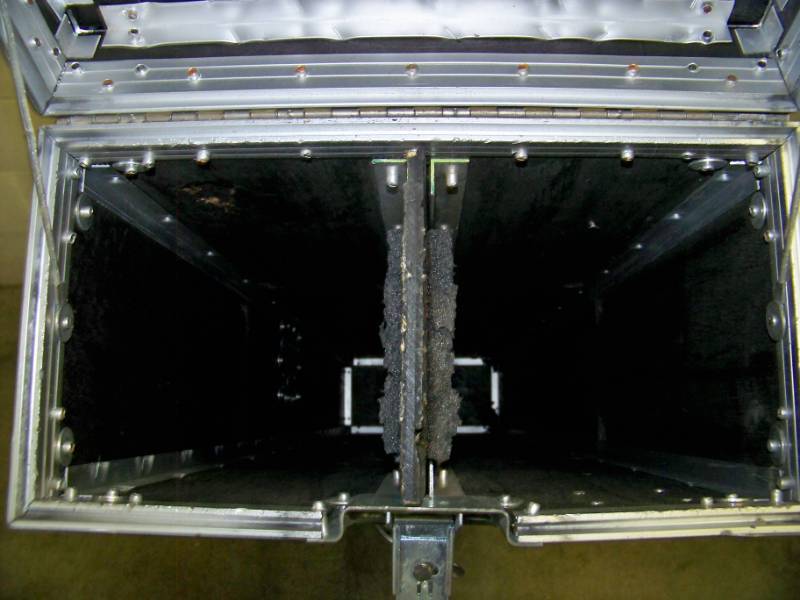 lot 13 image: Hard-Sided Heavy Duty AdvantEdge Case with Lockable Hinged Lid