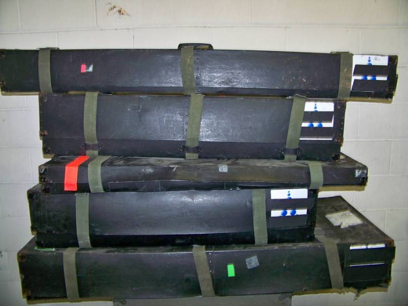 lot 41 image: Huge Projection Screen  8 x 24 Legs, Trusses, Screen Fabric, Frame, Hardware & Dress Kit (5 Cases)