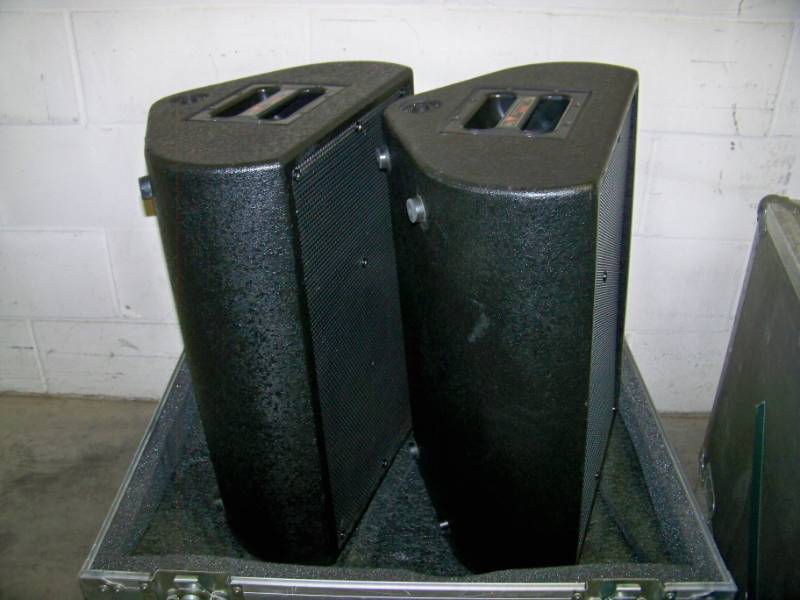 lot 43 image: Pair of Electro-Voice EV Pro Audio Loudspeakers in Hard Sided TravelShipping Case