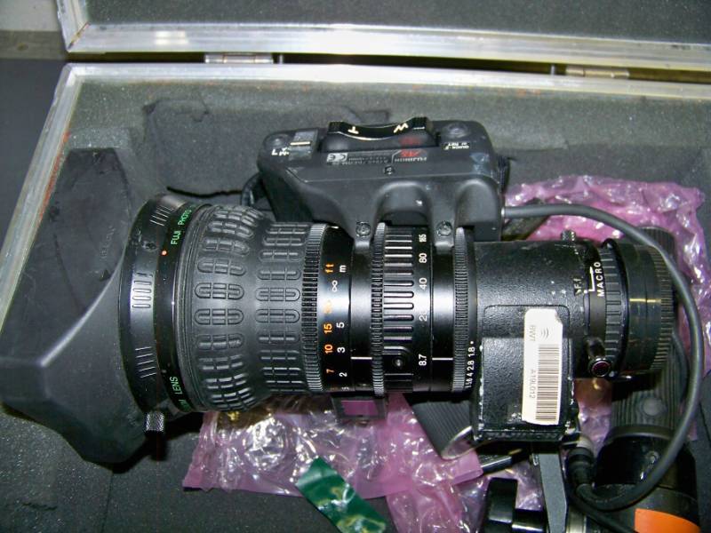 lot 64 image: Fujinon Professional Video Camera  Camcorder Zoom Lens & Cables in Hard Sided Case