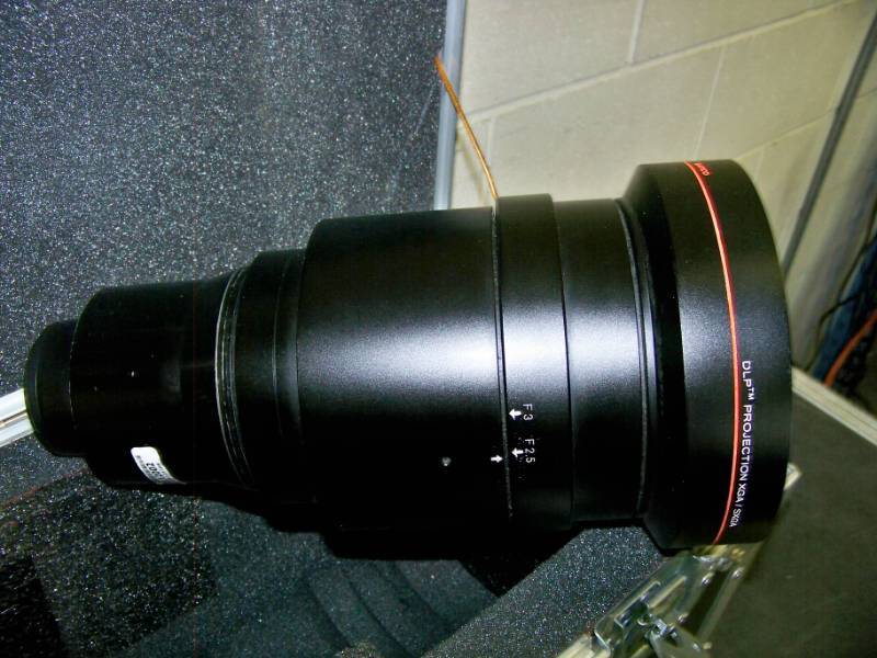 lot 93 image: Barco DLP Projection XGA  XSGA TLD FIXED FOCUS 1.2  1 Projector Lens in Hard-Sided Road Case