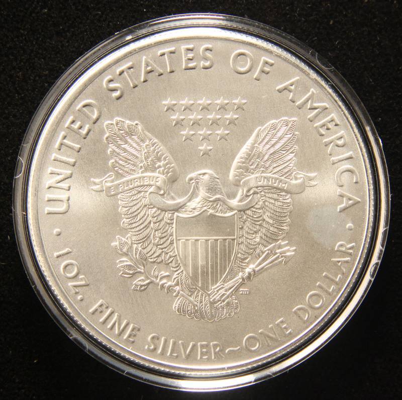 lot 54 image: 2019 AMERICAN SILVER EAGLE 1 TROY OZ. .999 FINE SILVER IN AIRTITE