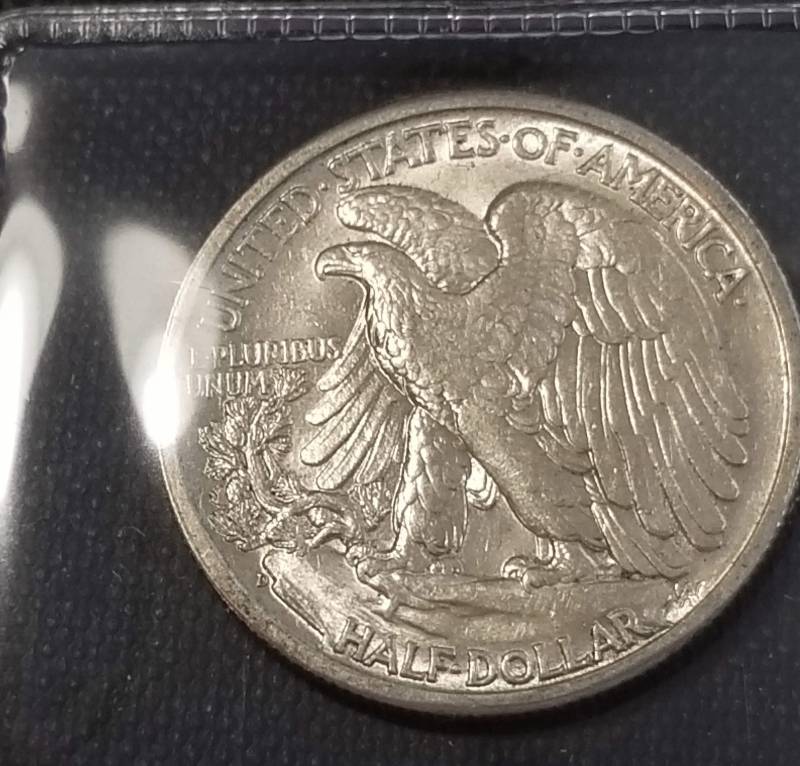 lot 09-D image: 1944-D WALKING LIBERTY SILVER HALF DOLLAR