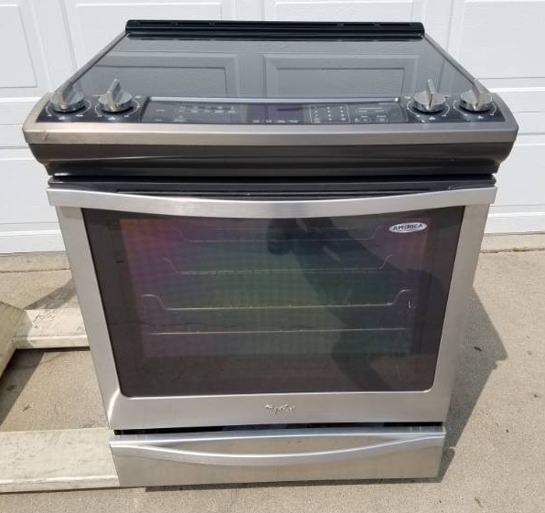 lot 5 image: Whirlpool Convection Oven Gold Series