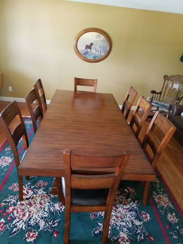 lot 8 image: Solid Mahogany Table and 8 Chairs 8 foot long