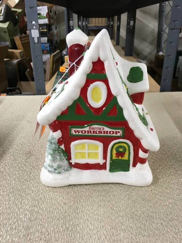 lot 144 image: Hallmark Santas Workshop Lighted Building