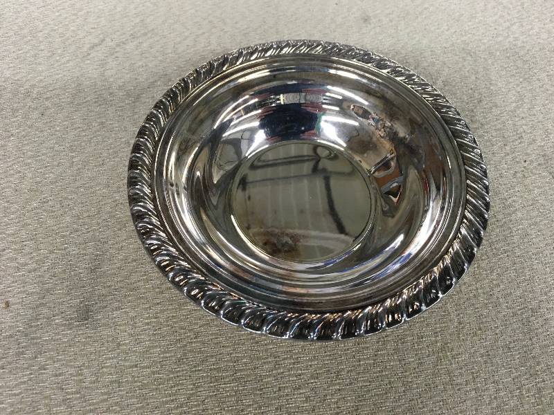 lot 149 image: WM. Rogers Silver Plate