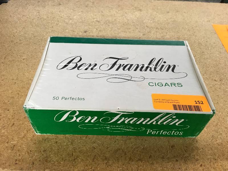 lot 152 image: Ben Franklin Cigars Case