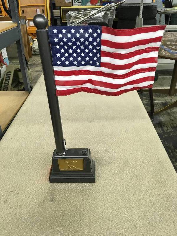 lot 157 image: American Flag Music Box