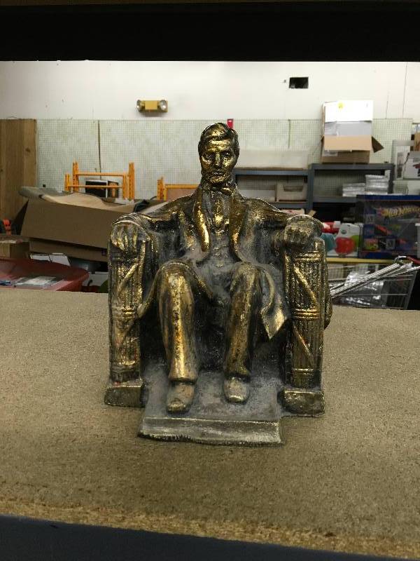 lot 158 image: Abraham Lincoln Statue