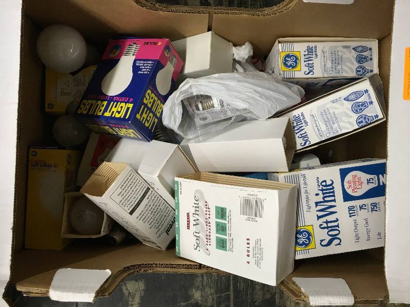 lot 163 image: Box Of Misc Light Bulbs