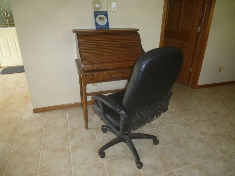 Roll Top Desk & Chair