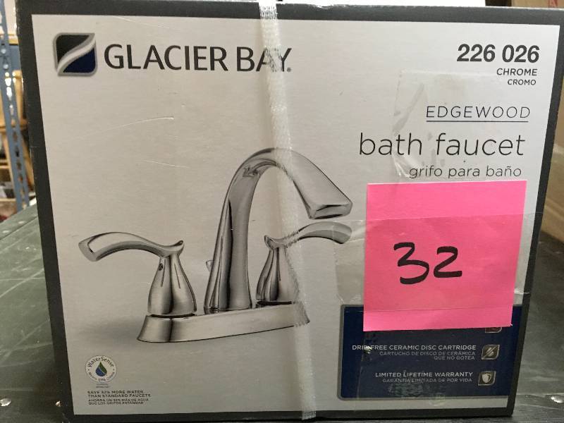 Glacier Bay Bathroom Edgewood 4 in. Centerset 2-Handle High-Arc Bathroom Faucet in good condition