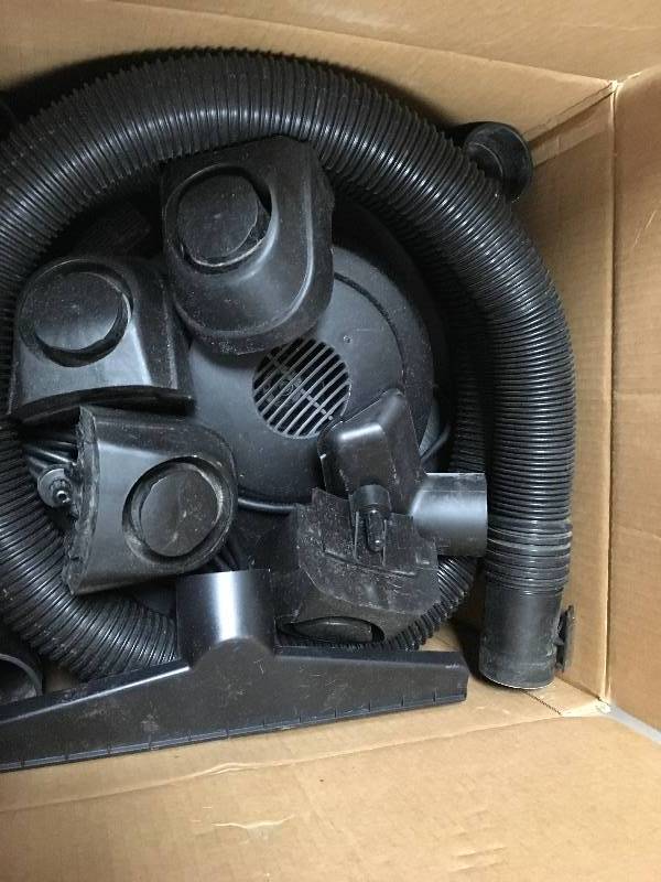 RIDGID 12 Gal. 5.0-Peak HP NXT WetDry Vac in good condition