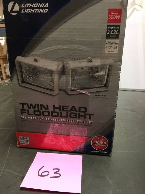 Lithonia Lighting 2-Lamp White Outdoor Flood Light in good condition