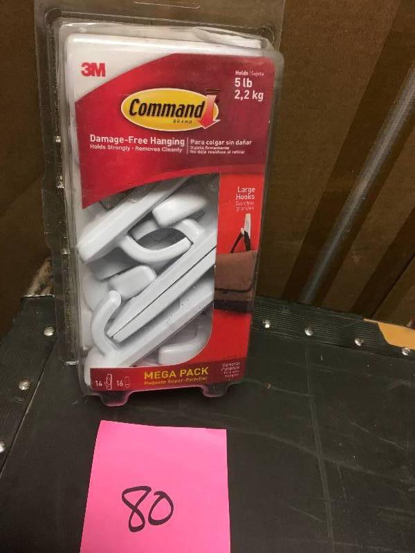 3M Command Damage-Free Hanging Mega Pack Large Hooks not used