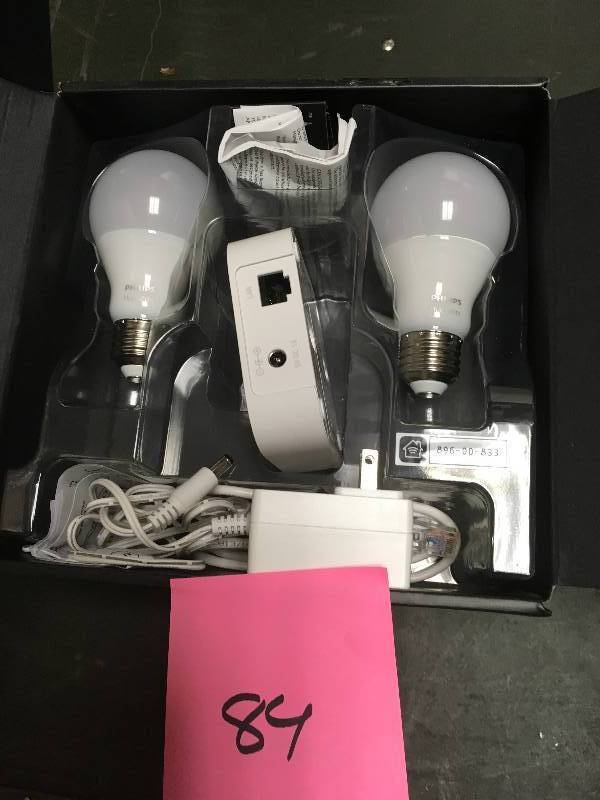 Philips Hue White A19 LED 60W Equivalent Dimmable Smart Wireless Lighting Starter Kit in good condition