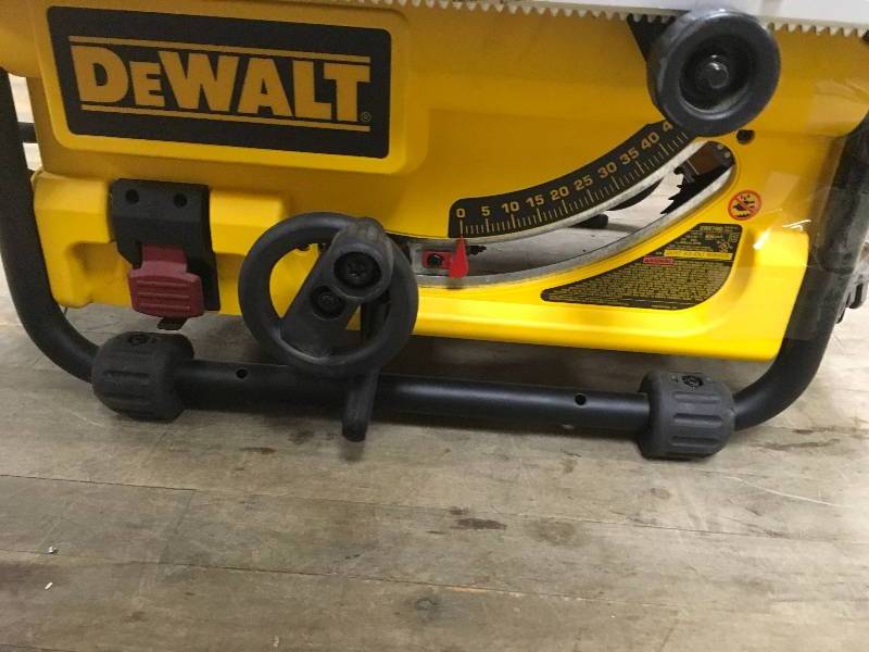 DEWALT 15 Amp 10 in. Compact Job Site Table Saw with Site-Pro Modular Guarding System used in good condition missing dust bag