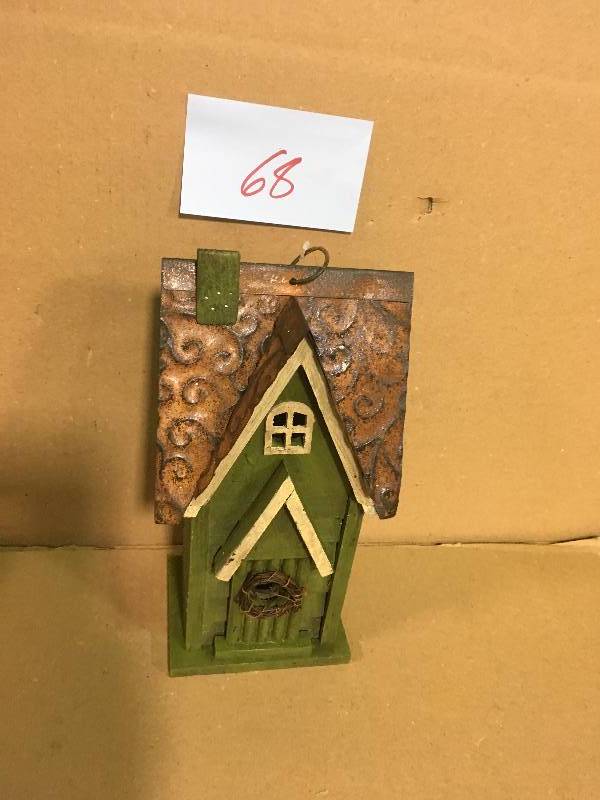lot 68 image: Glitzhome Tall Church Hand Painted Wood Birdhouse in good condition