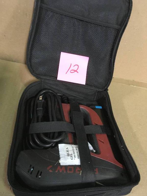 lot 12 image: Arrow Fastener 6 in. Electric Stapler and Brad Nailer  in good condition