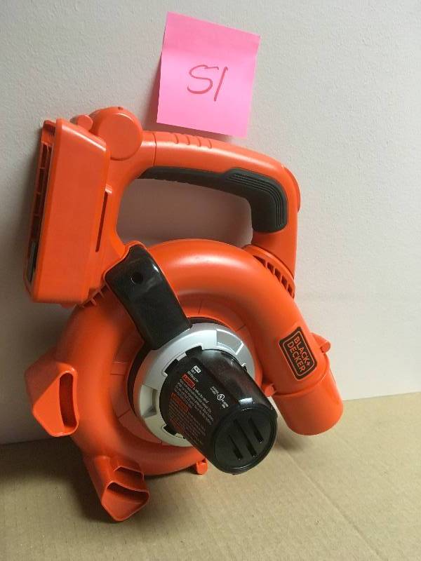 lot 51 image: BLACKDECKER 120 MPH 90 CFM 40-Volt MAX Lithium-Ion Cordless Handheld Leaf Sweeper with 1.5Ah Battery and Charger Included  in good condition