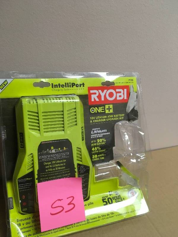 lot 53 image: Ryobi P128 Intelliport Charger, ONLY  in good condition