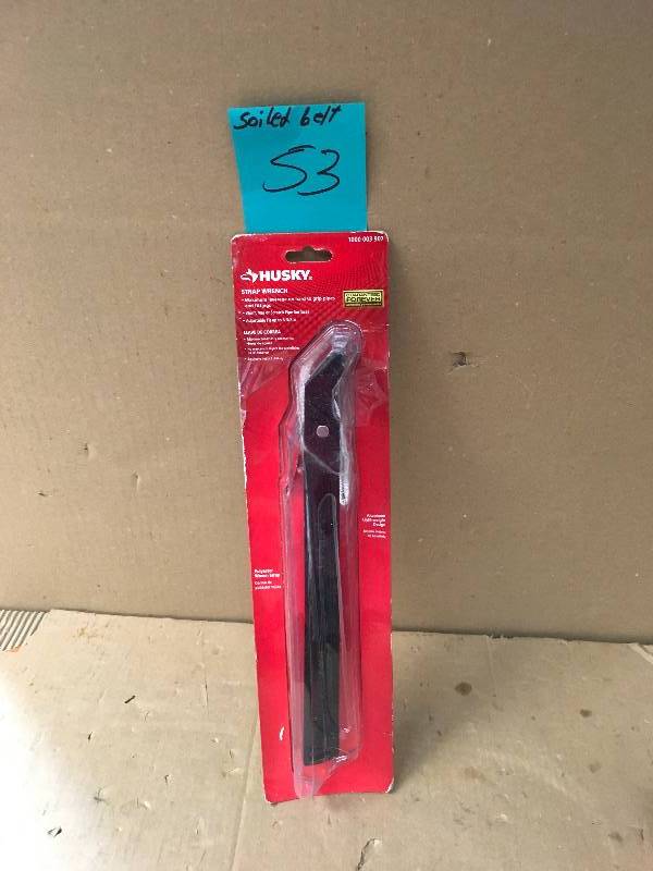 lot 53 image: Husky 34 in. Strap Wrench with 3-12 in. Capacity SOILED BELT